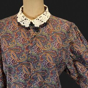 VINTAGE 90s crochet lace collar button down shirt blouse moody paisley floral L